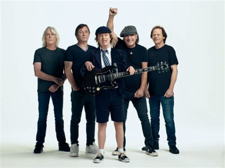 AC/DC photo 2