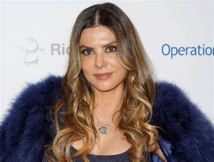 Adriana de Moura Bio (Wiki) 