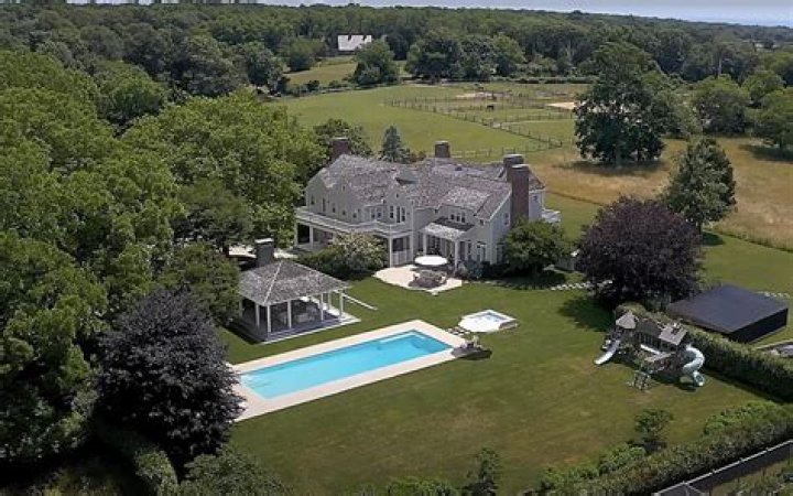 Alec Baldwin East Hampton House