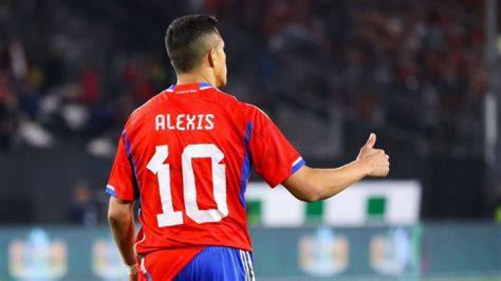 Alexis S&aacute;nchez photo 3