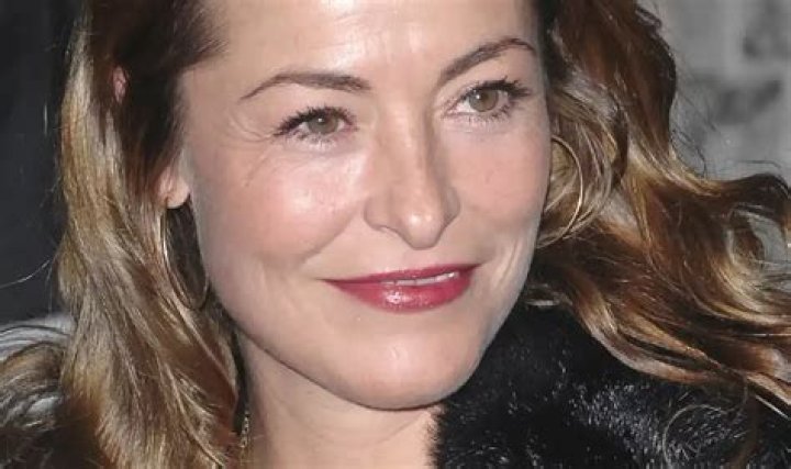Amanda Donohoe - Age, Family, Bio