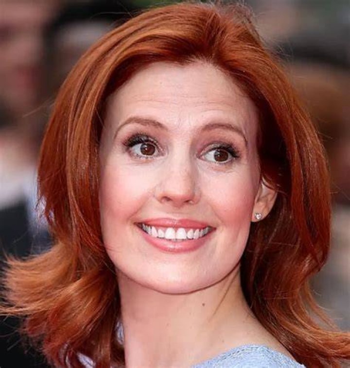Amy Nuttall - Age, Family, Bio