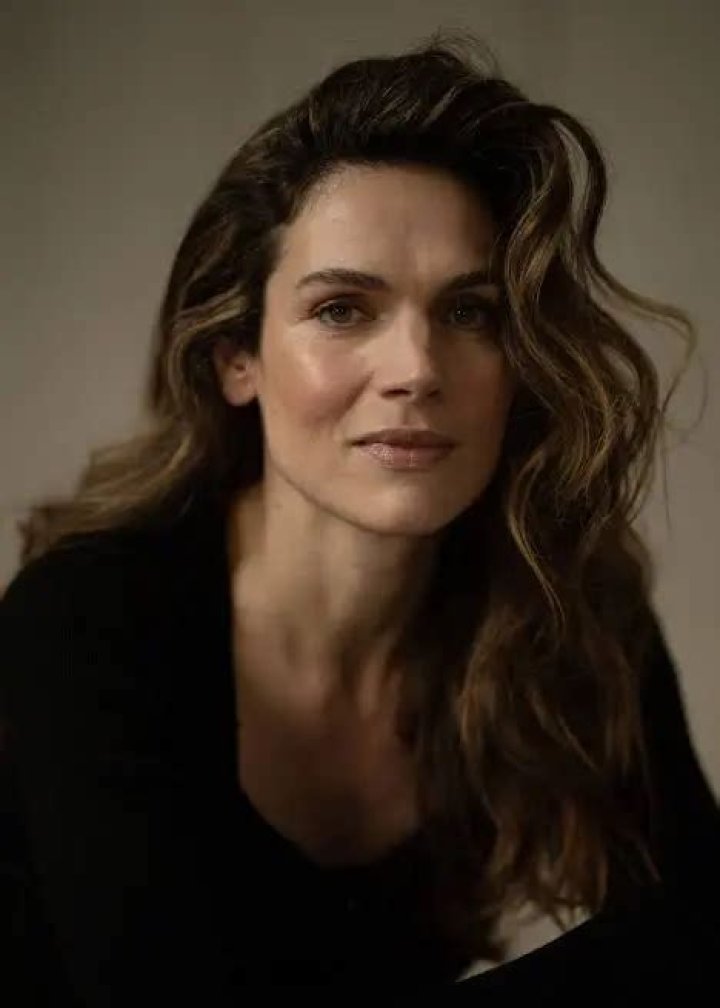 Anna Drijver - Age, Family, Bio