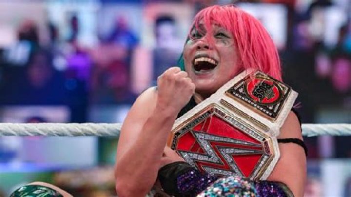 Asuka Net Worth 
