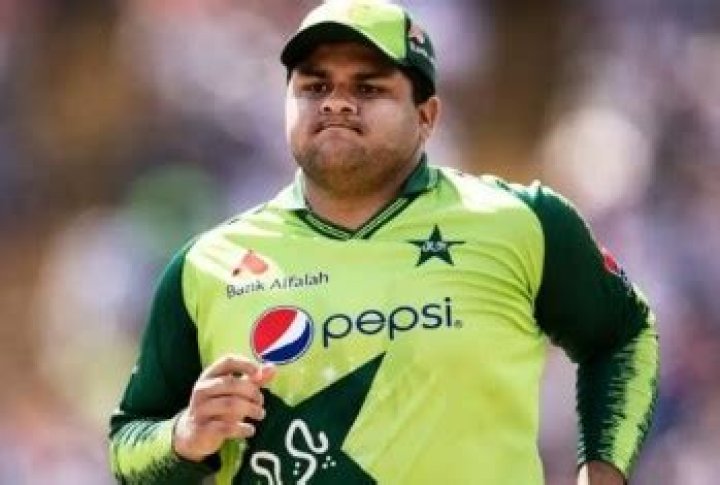 Azam Khan (Cricketer) - Age, Family, Bio