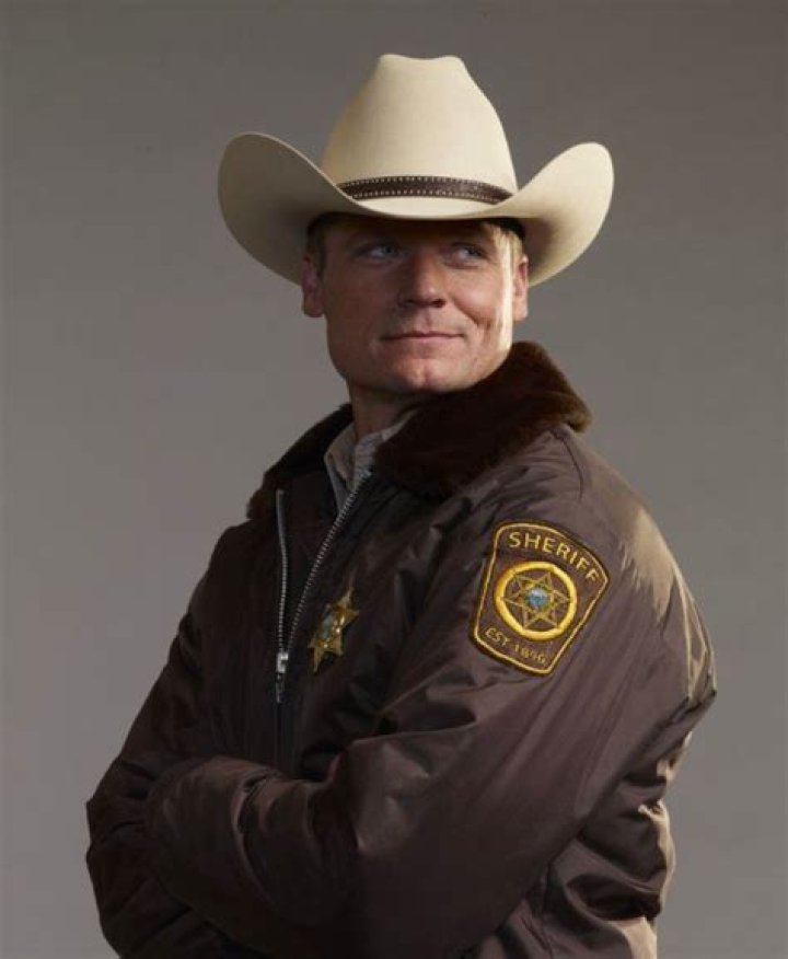 Bailey Chase - Age, Family, Bio
