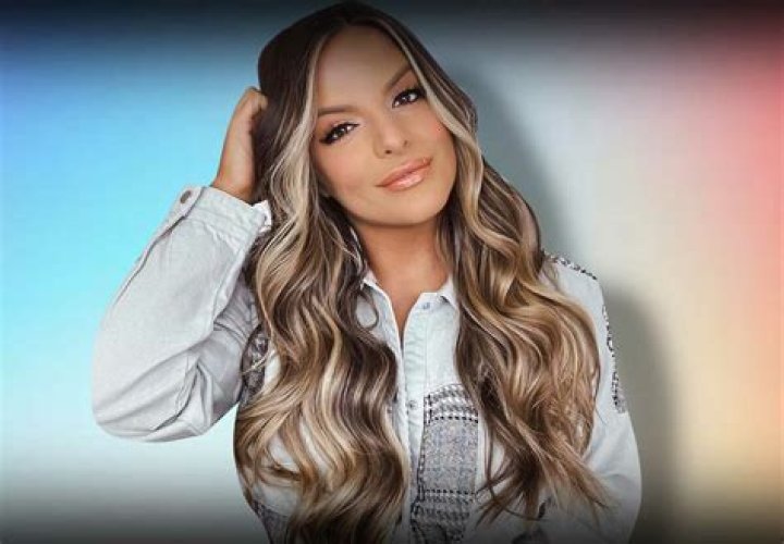 Bailey Sarian Bio (Wiki) 