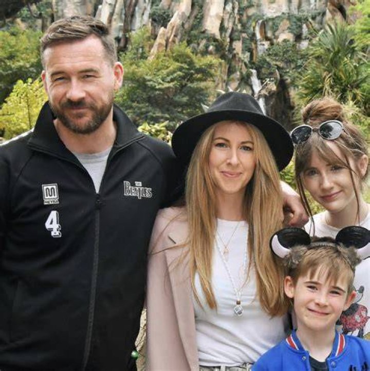 Barry Sloane - Age, Family, Bio