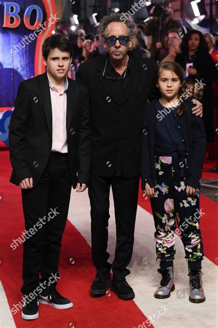 Billy Raymond Burton Height - CelebsHeight.org