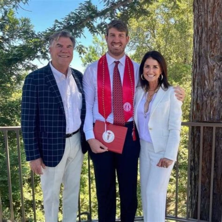 Brad Walker - Age, Family, Bio