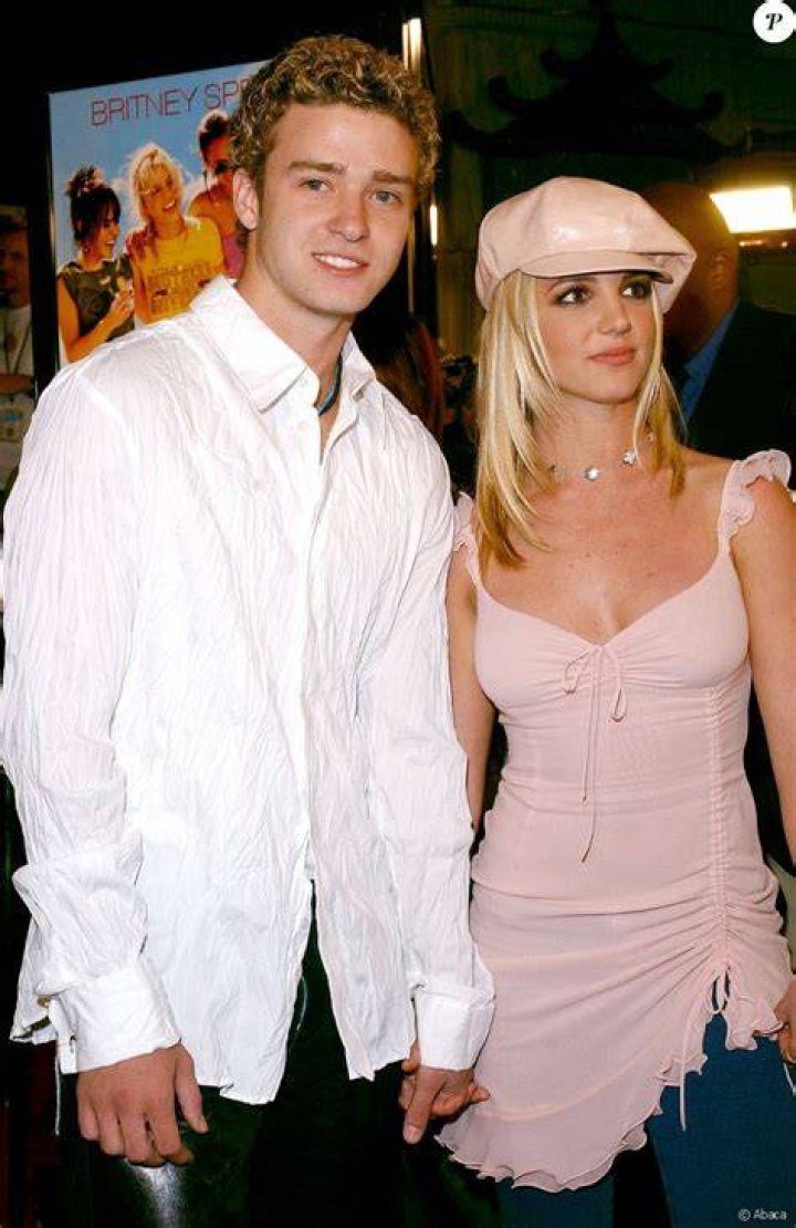 Britney Spears & Justin Timberlake during Super Bowl XXXVI - Britney Spears & Justin Timberlake Host Super Bowl Fundraiser at Planet Hollyw...