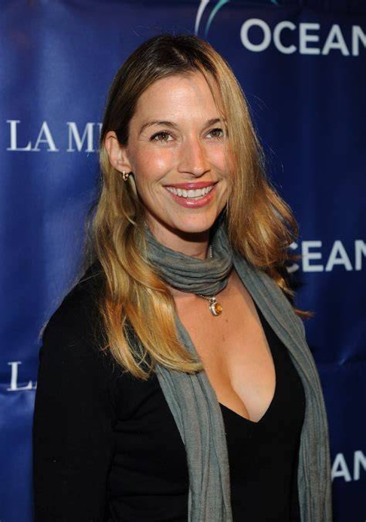 Brooke Langton Bio (Wiki) 