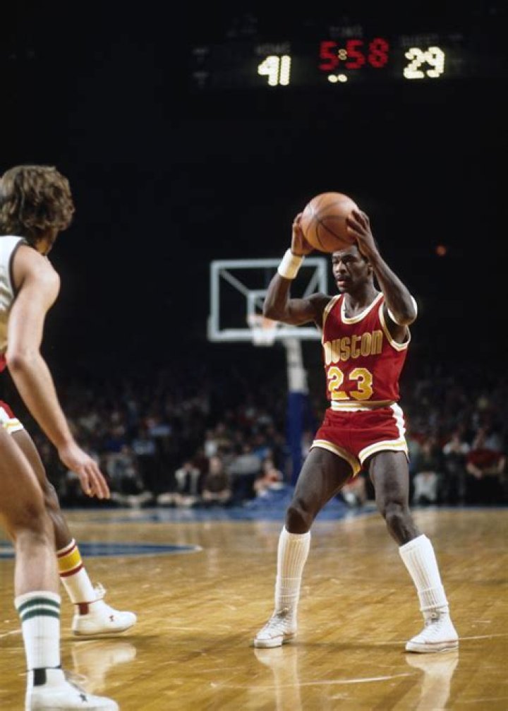 Calvin Murphy photo 3