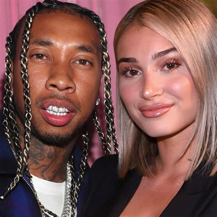 Camaryn Swanson spotted with engagement ring