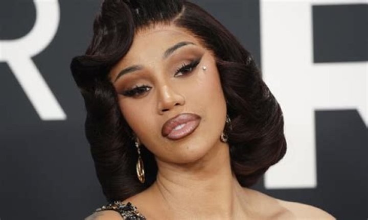 Cardi B eats her bread with Cockroaches 1 cardi b Cockroach