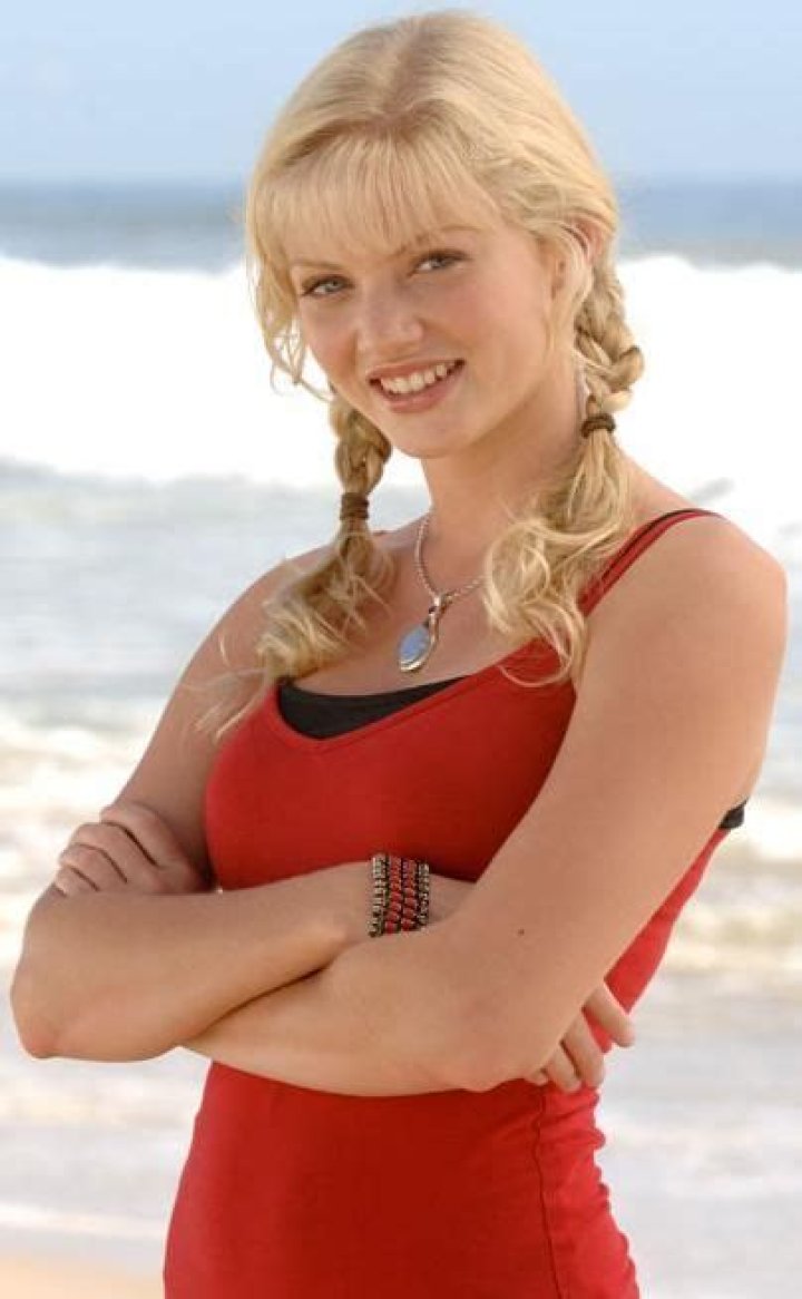 Cariba Heine's pet No Pets (Cariba Heine)