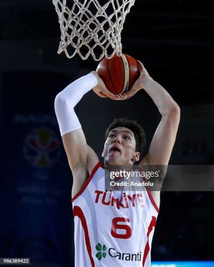 Cedi Osman photo 2