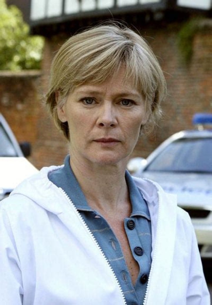 Clare Holman Bio (Wiki) 