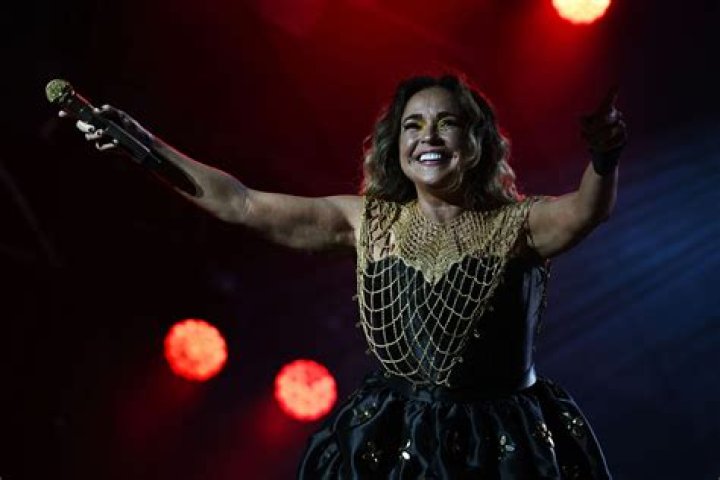 Daniela Mercury photo 3
