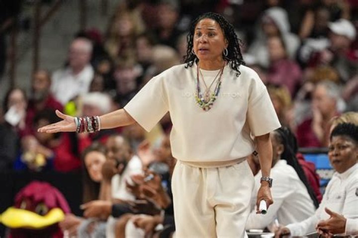 Dawn Staley photo