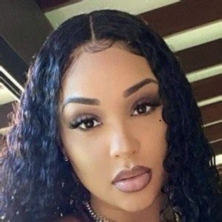 Dede Damati - Age, Family, Bio