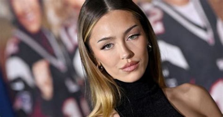 Delilah Belle Hamlin Bio (Wiki) 