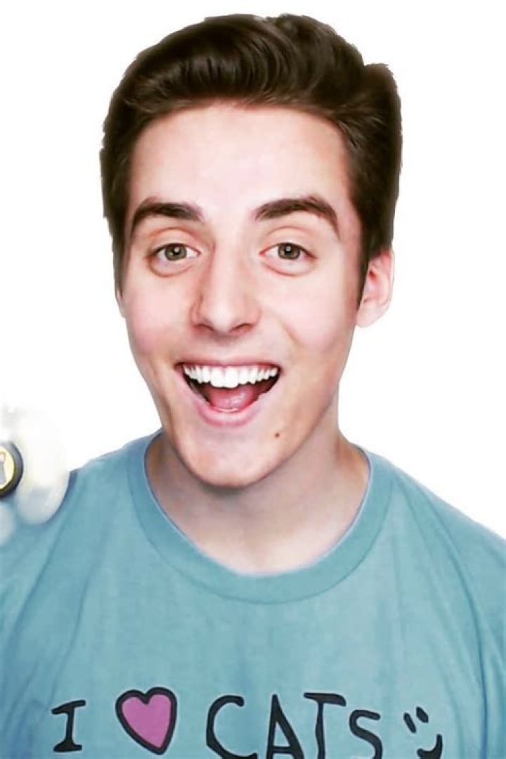 Denis Daily Bio