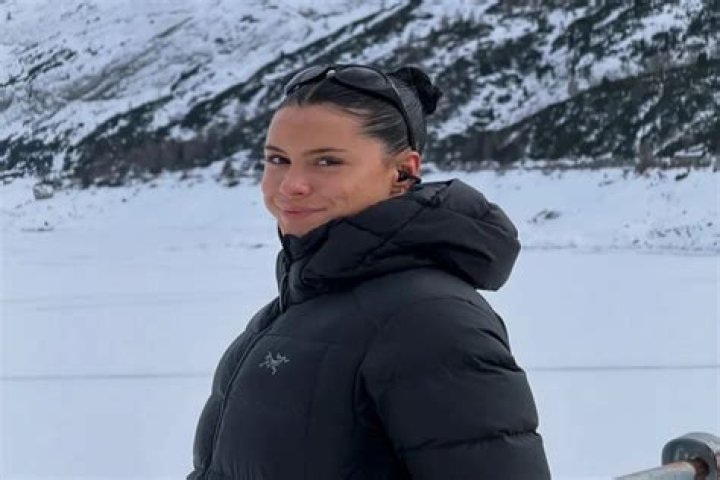 Desi Johnson - Age, Family, Bio