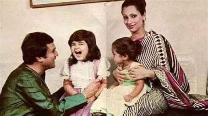 Dimple Kapadia - Age, Family, Bio