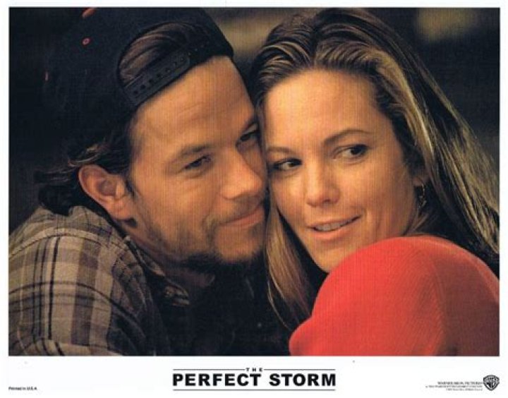 Does Mark Wahlberg die in the perfect storm?