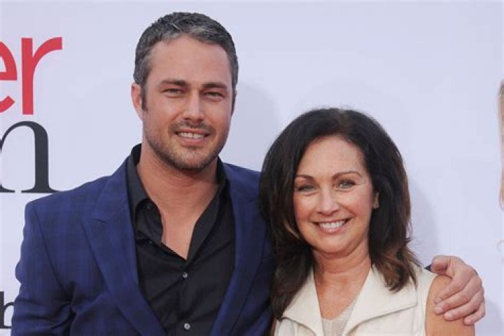 Does Taylor Kinney Have A Son?