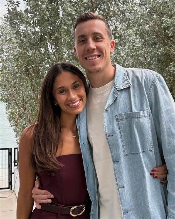 Duncan Robinson - Age, Family, Bio