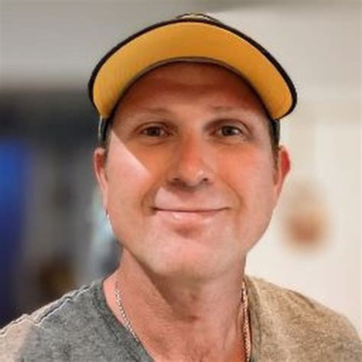 Dustin Davidson - Age, Family, Bio