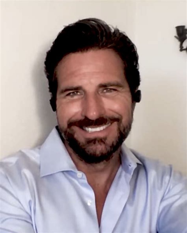 Ed Quinn Bio (Wiki) 