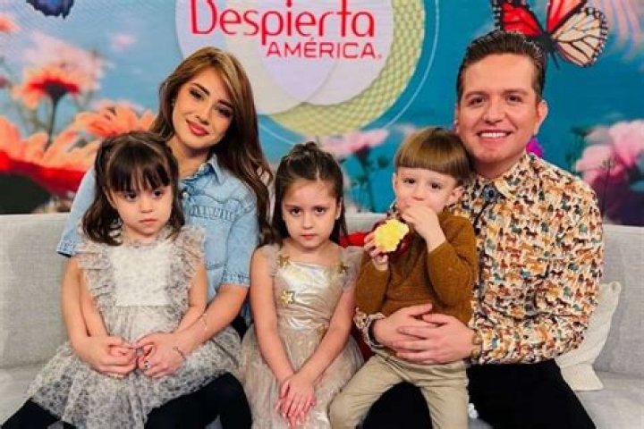 El Dasa - Age, Family, Bio