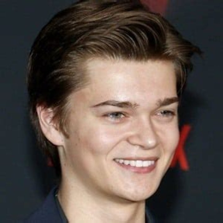 Elijah Stevenson - Age, Family, Bio