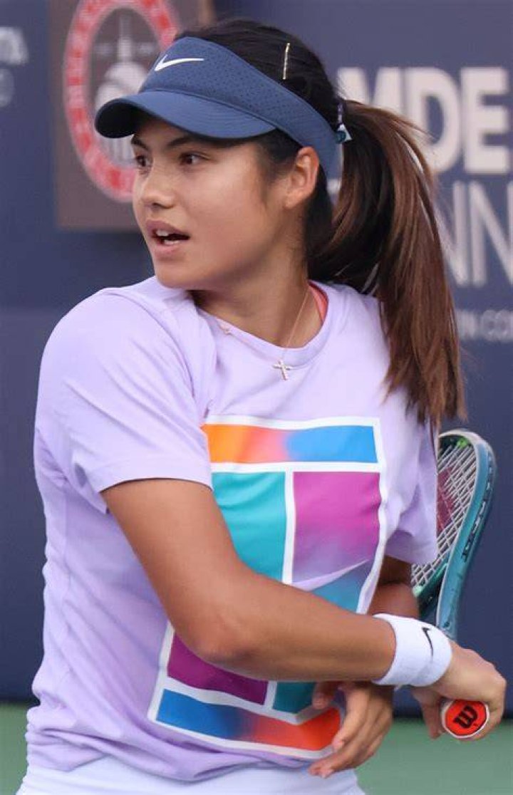 Emma Raducanu Bio (Wiki) 