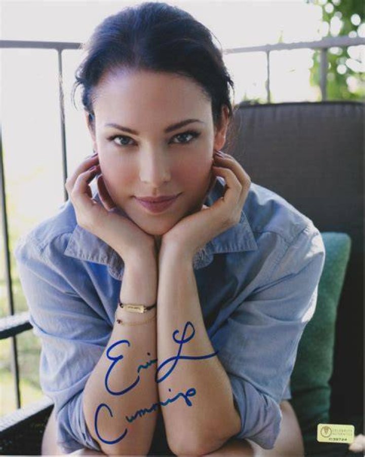 Erin Cummings photo 3