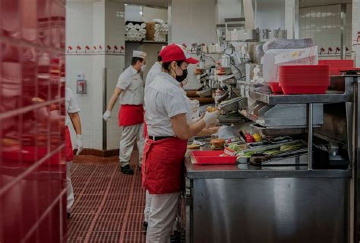 Fast Food Workers Nationwide To Demand Higher Wages