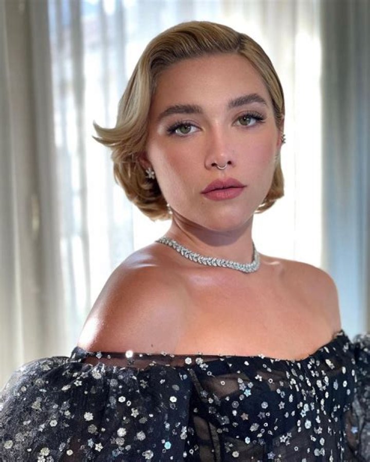 ‘In Love Again?!’ Florence Pugh Holds Hands with Her Reported New Beau Charlie Gooch after Zach Braff Breakup! Florence Pugh