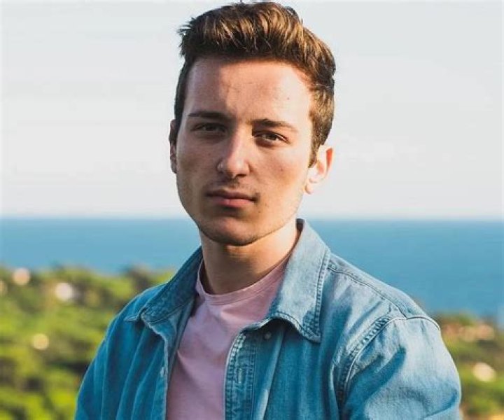 FrenchieFries - Age, Family, Bio