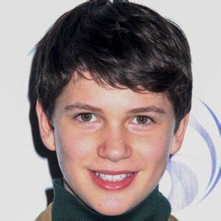 Gabriel Bateman - Age, Family, Bio