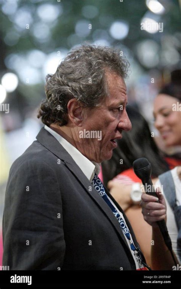 Geoffrey Rush - Age, Family, Bio