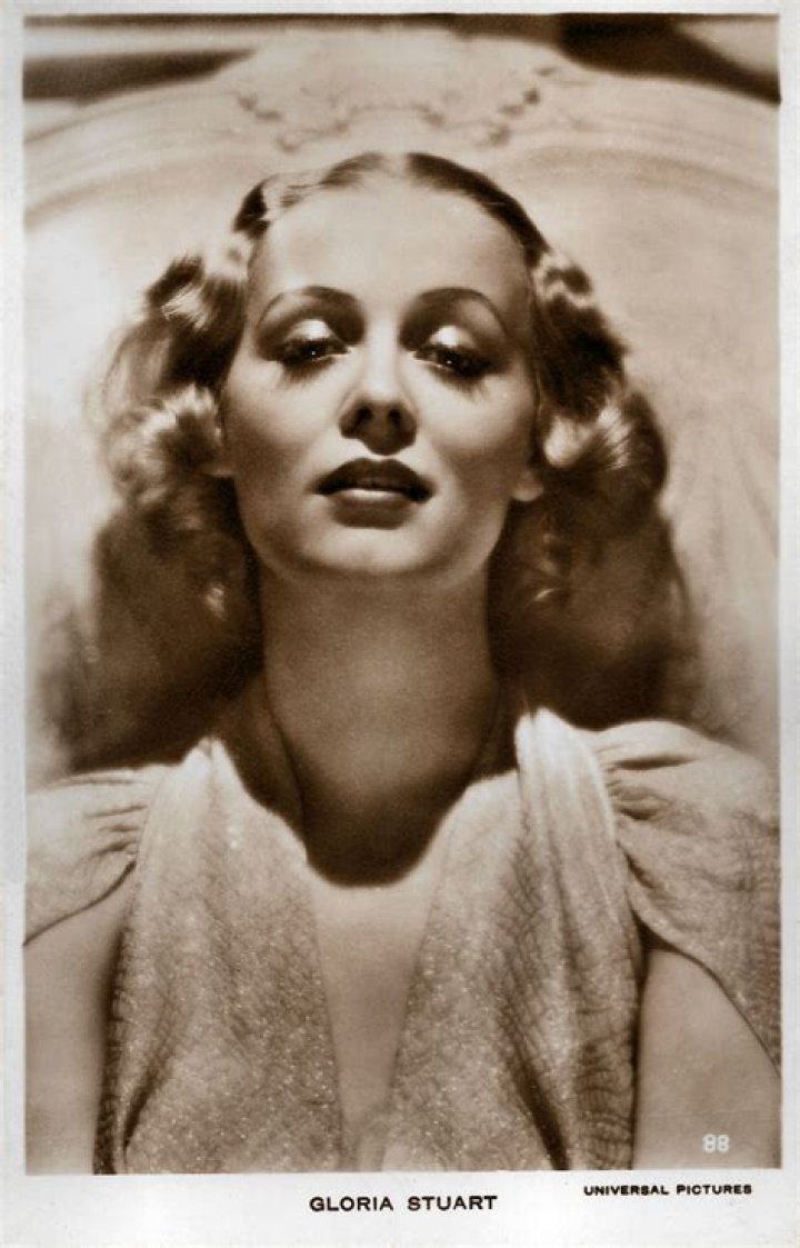 Gloria Stuart photo