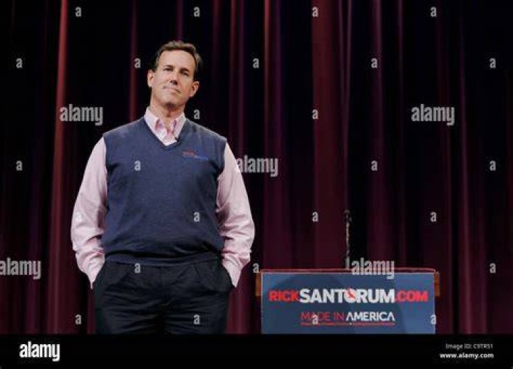 GOP Presidential Candidate Rick Santorum Campaigns In Wisconsin