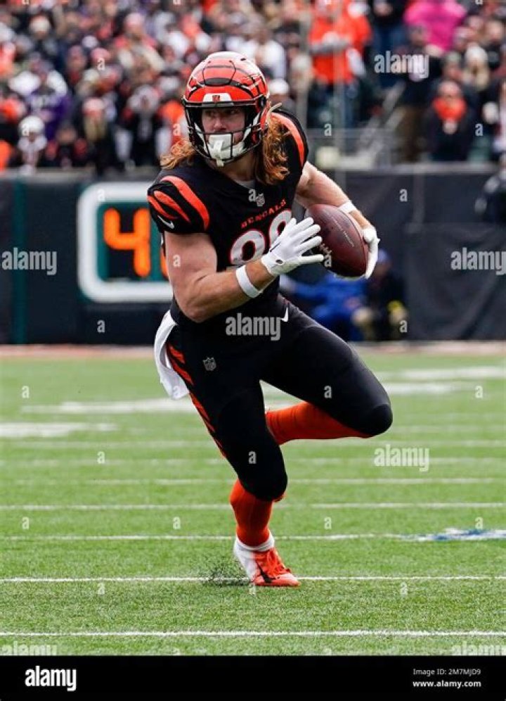 Hayden Hurst photo