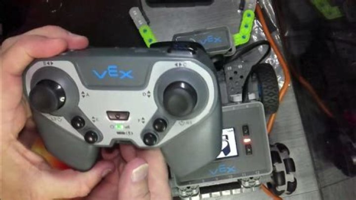 How do you make a VEX controller wireless?
