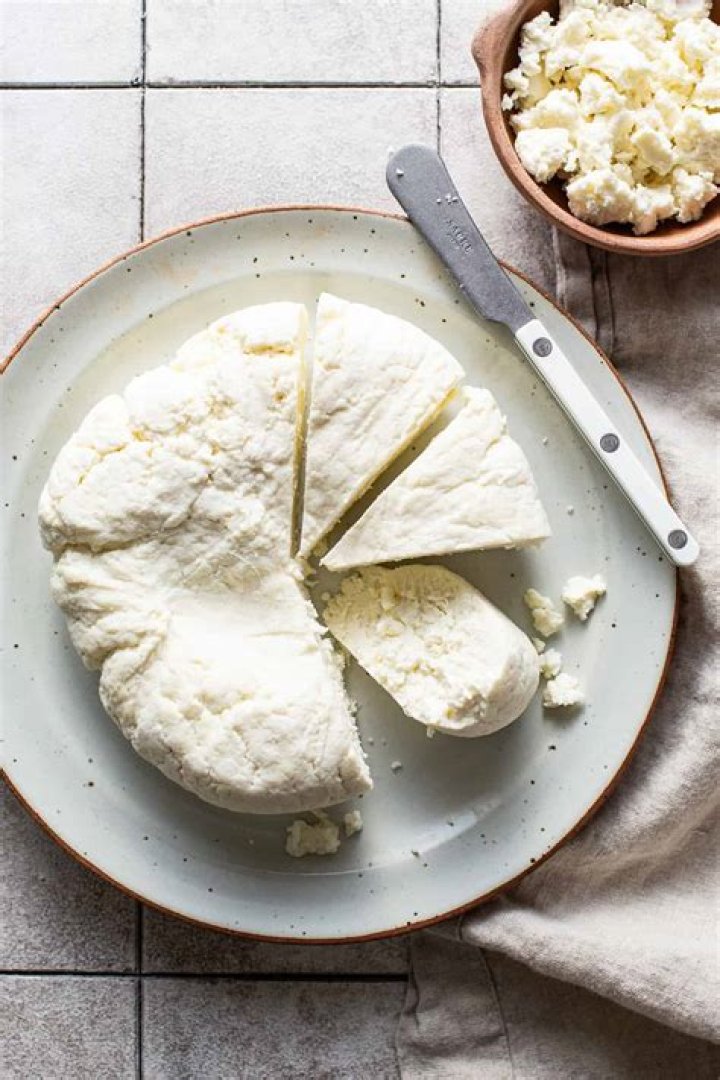 How do you make queso less grainy?