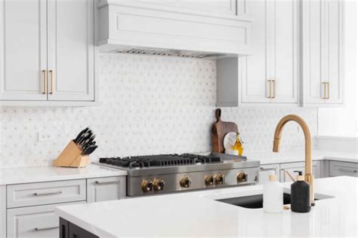 How much does it cost to re porcelain a sink?