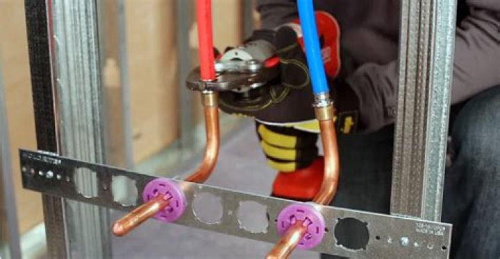 How tight can you bend 1/2 PEX?